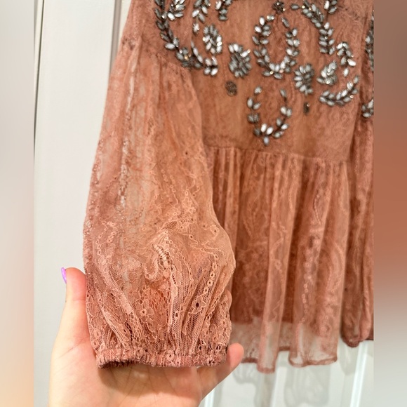 Forever 21 dainty lace long sleeve peplum embroidered sparkle beaded top blouse - Picture 2 of 15